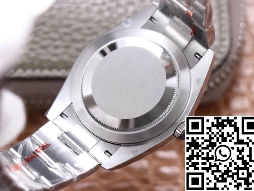 EW Factory M124300-0005 Dial Perpetual 41MM Rolex Oyster Green 0422